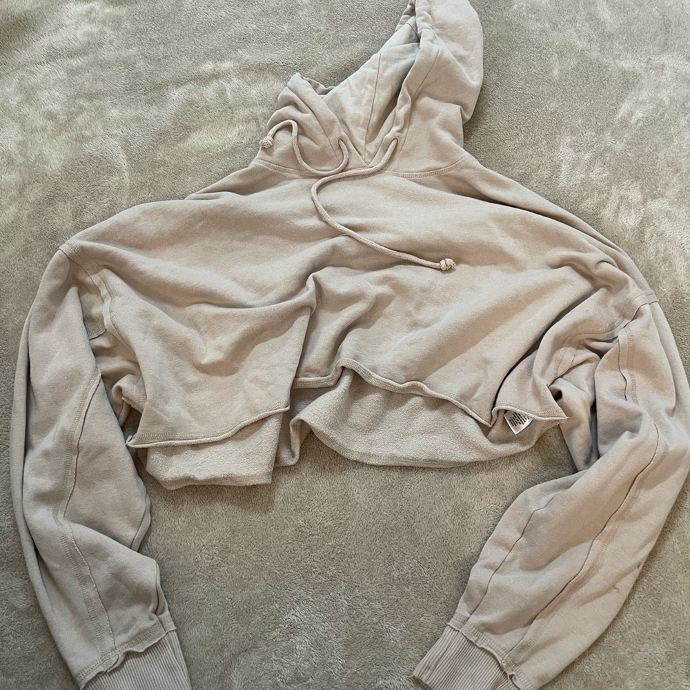 Aeropostale Women's Light Tan Cropped Hoodie